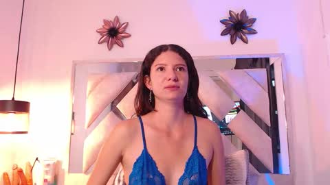 Snapshot of sofy_bonnet chatting on 02.09.26 online show from 02.09.26