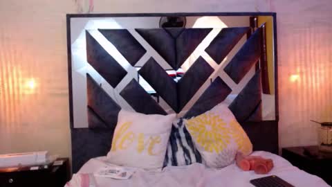 Snapshot of sofy_bonnet chatting on 02.17.26 online show from 02.17.26