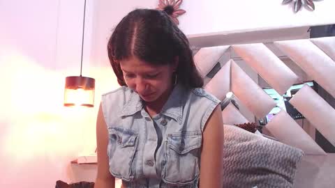 Snapshot of sofy_bonnet chatting on 03.05.26 online show from 03.05.26