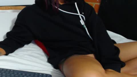 Snapshot of sofy_nix chatting on 11.21.25 Sofy online show from 11.21.25