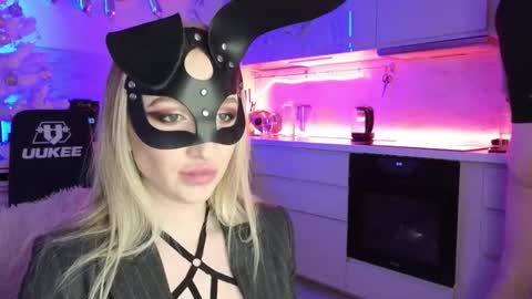 SOFYandMIKE online show from 01.10.26