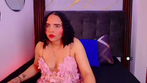 Snapshot of sol__latina chatting on 06.20.26 Sol Latiana online show from 06.20.26