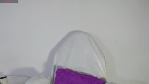 Snapshot of sol_rous chatting on 03.27.26 online show from 03.27.26