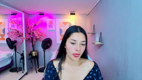 Snapshot of sol_rousse chatting on 01.09.26 Sol. online show from 01.09.26