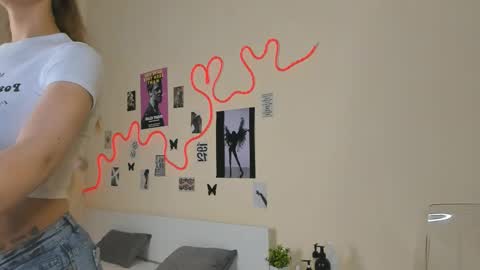 Snapshot of solar_thread chatting on 04.03.26 Ema online show from 04.03.26