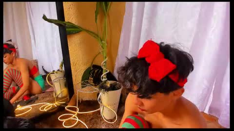 Snapshot of soleiandkairo chatting on 04.17.26 SoleiKairo online show from 04.17.26