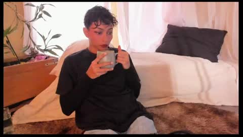 Snapshot of soleiandkairo chatting on 05.04.26 SoleiKairo online show from 05.04.26