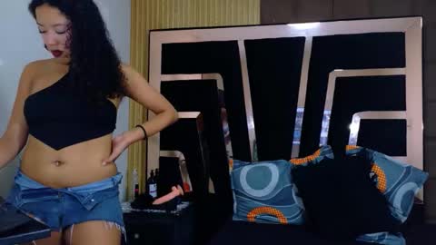 Sol Evans online show from 12.22.25