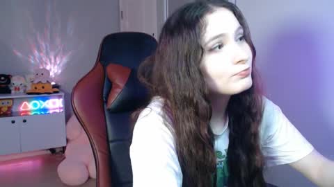 Snapshot of solitudebby chatting on 04.25.26 Becky online show from 04.25.26