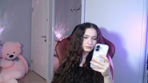 Snapshot of solitudebby chatting on 05.06.26 Becky online show from 05.06.26