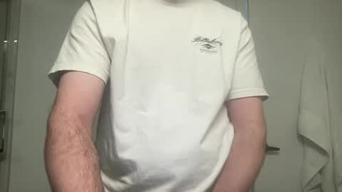 Snapshot of someoneyoudontsee chatting on 10.01.25 someoneyoudontsee online show from 10.01.25