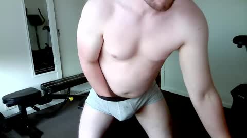 Snapshot of somethingsexysam chatting on 05.02.26 Edging Sam JOI online show from 05.02.26