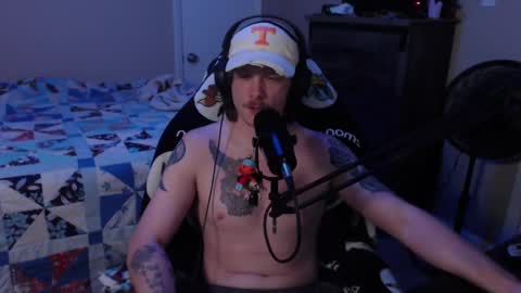 Snapshot of somethinqfunny chatting on 12.17.24 Lover Boi online show from 12.17.24