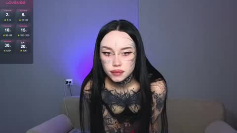 Snapshot of somniya chatting on 04.22.26 somniya online show from 04.22.26
