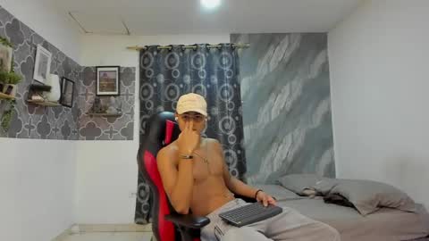 Snapshot of son_hades chatting on 05.22.26 son_hades online show from 05.22.26