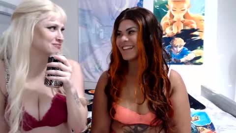 Snapshot of songbirdaz99 chatting on 10.29.25 Double Trouble online show from 10.29.25