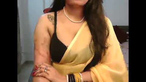 Snapshot of soni_sharma chatting on 03.10.25 soni nandini online show from 03.10.25