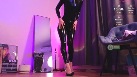 Sonia online show from 02.04.25