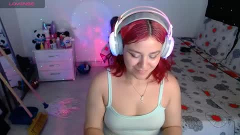 Snapshot of soniaplayboobs chatting on 05.12.26 soniaplayboobs online show from 05.12.26