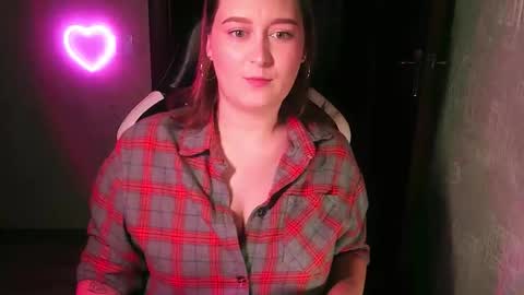 Snapshot of sonibear chatting on 09.17.25 OksiFels online show from 09.17.25