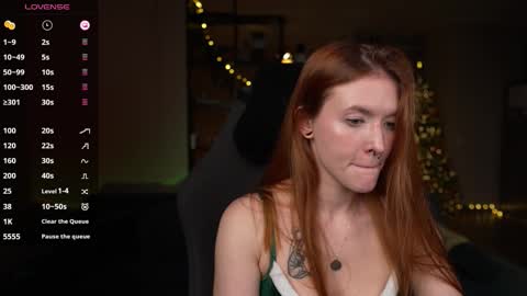 Snapshot of sonic_porn chatting on 12.17.25 sonic_porn online show from 12.17.25