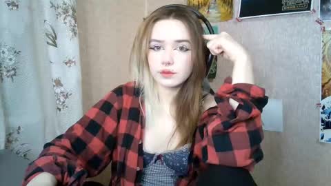 Snapshot of sonwosick chatting on 04.21.26 Mila online show from 04.21.26