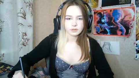 Snapshot of sonwosick chatting on 04.30.26 Mila online show from 04.30.26