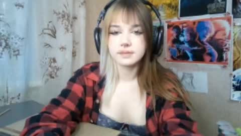 Snapshot of sonwosick chatting on 05.21.26 Mila online show from 05.21.26