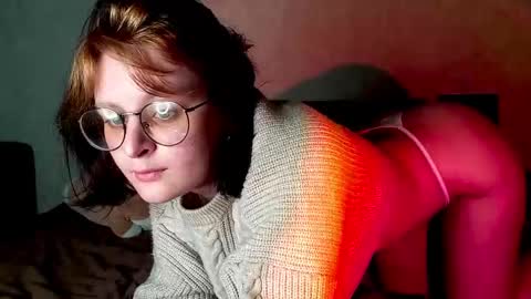 Snapshot of sonya_mikki chatting on 09.09.25 Sonya online show from 09.09.25