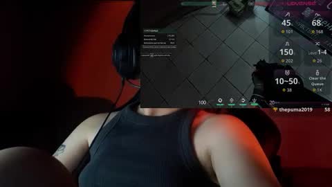 Snapshot of sonya_mikki chatting on 10.15.25 Sonya online show from 10.15.25