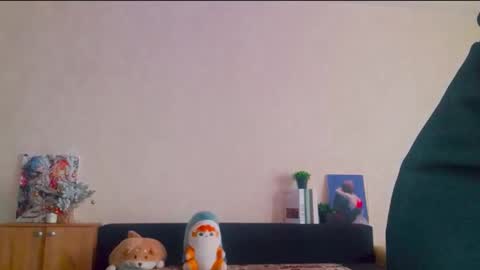 Snapshot of sonya_mikki chatting on 12.15.25 Sonya online show from 12.15.25