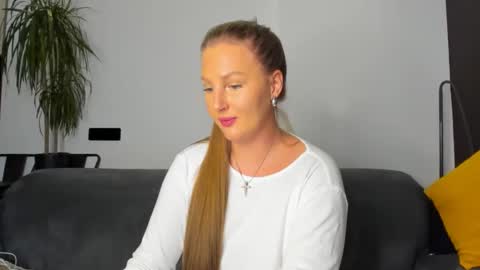 Snapshot of sonyatightt chatting on 01.26.25 Sonya online show from 01.26.25