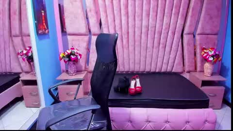 sophi_hardd online show from 01.19.25