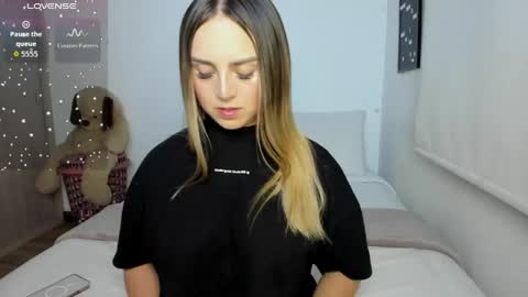 Snapshot of sophi_moreno chatting on 05.07.26 Sofi online show from 05.07.26