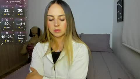 Snapshot of sophi_moreno chatting on 06.26.26 Sofi online show from 06.26.26
