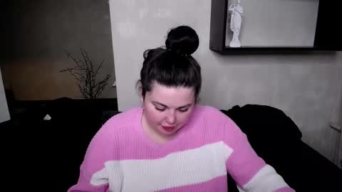 Snapshot of sophia__olsen chatting on 11.06.25 sophia__olsen online show from 11.06.25