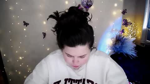 Snapshot of sophia__olsen chatting on 02.04.26 sophia__olsen online show from 02.04.26