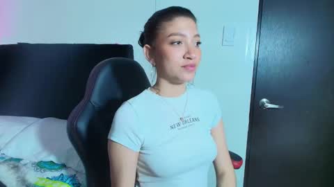 Sophia online show from 10.26.25