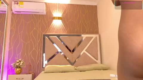 Snapshot of sophia_blade1 chatting on 02.11.26 online show from 02.11.26