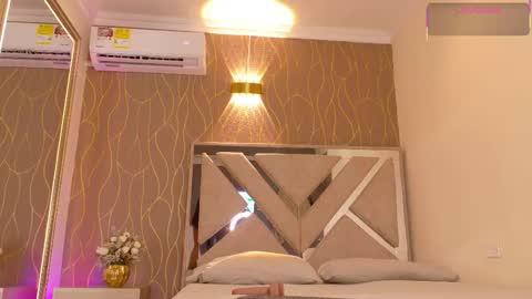 Snapshot of sophia_blade1 chatting on 02.17.26 online show from 02.17.26