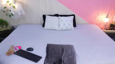 Snapshot of sophia_brunette21 chatting on 02.11.26 sophia_brunette21 online show from 02.11.26