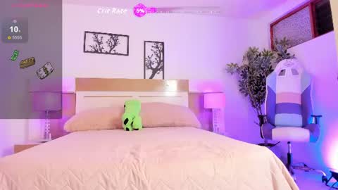 Snapshot of sophia_duarte_ chatting on 06.17.26 sophia_duarte_ online show from 06.17.26