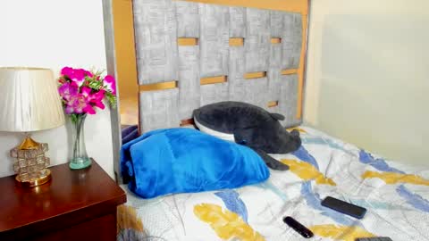 sophia CM online show from 12.02.25