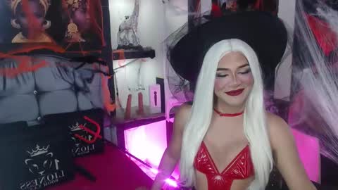 sophia_hott01 online show from 10.25.25