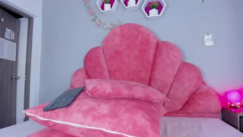 Sophi  online show from 01.07.25