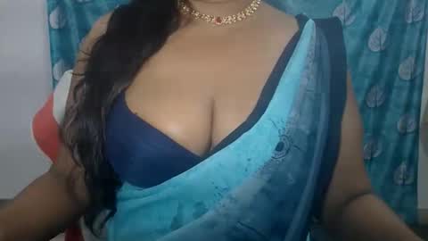 Snapshot of sophia_indian chatting on 04.30.26 Sophia Tamil online show from 04.30.26