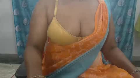 Snapshot of sophia_indian chatting on 05.06.26 Sophia Tamil online show from 05.06.26
