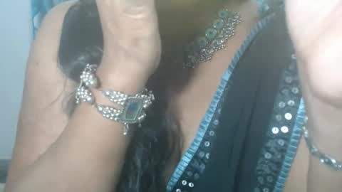 Snapshot of sophia_indian chatting on 05.18.26 Sophia Tamil online show from 05.18.26