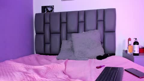 Sofia  online show from 01.14.25