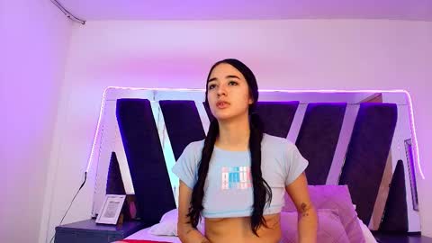 Snapshot of sophia_love__ chatting on 02.26.26 Sophia Love online show from 02.26.26